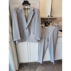 Vintage Mens Levi's Action Suit Jacket And‎ Pants 42 R TAN Gray